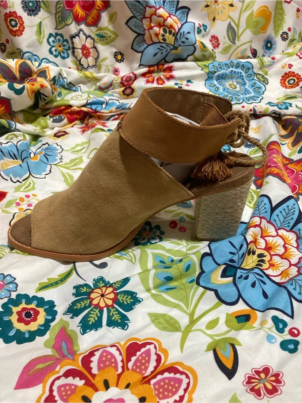 TOMS Women's Size 8M Tan Suede Peep Toe Block Heel Seville Espadrilles